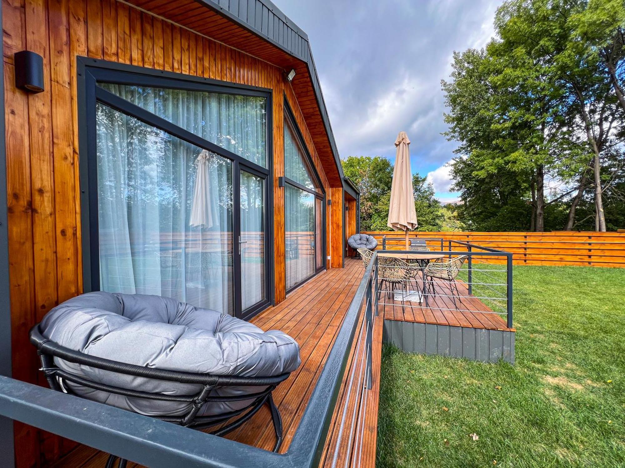 Moon Village Comarnic Sinaia Kültér fotó