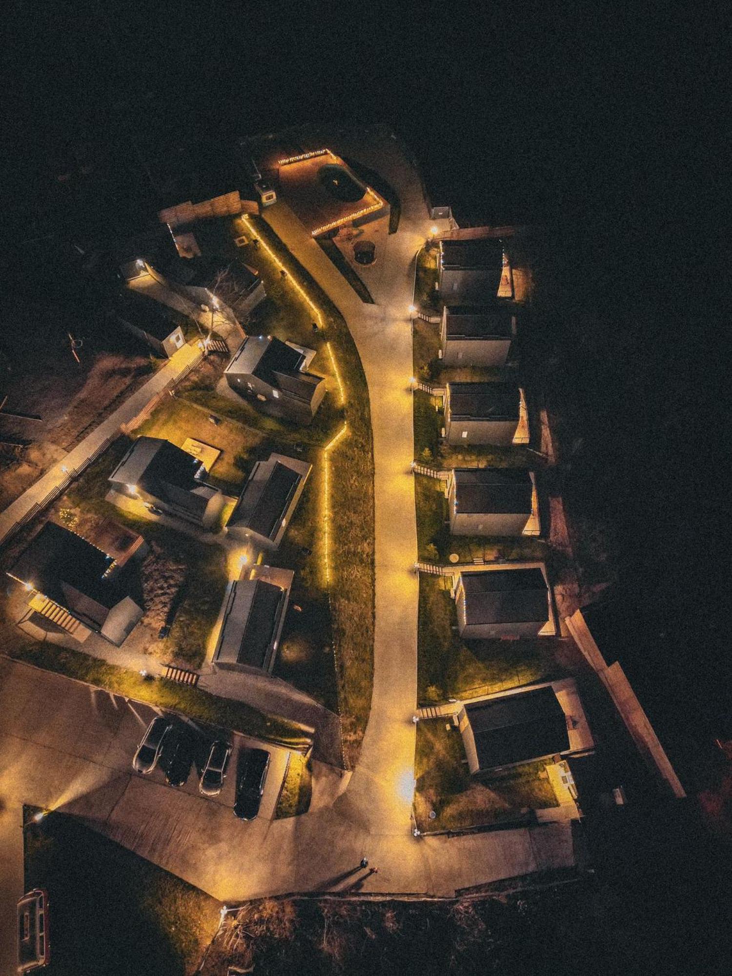 Moon Village Comarnic Sinaia Kültér fotó